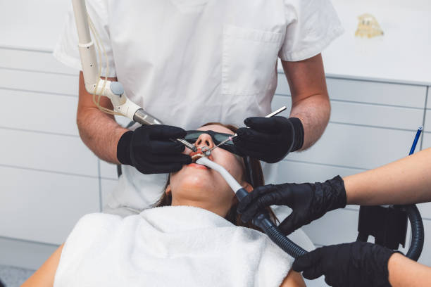 Best Emergency Dental Extractions in Lincolnshire, IL